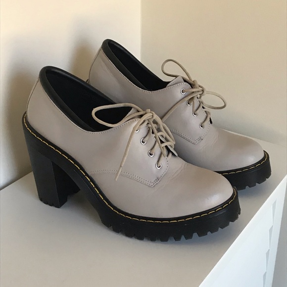 Dr. Martens Shoes - Dr. Marten's Salome Oxford Shoes Size 9